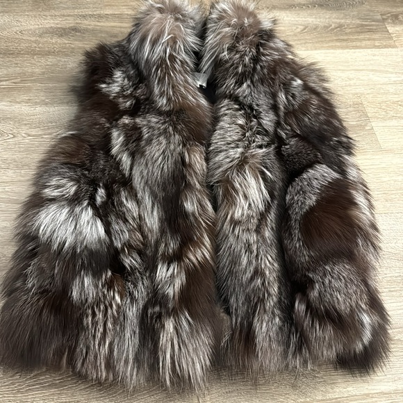 Vince silver fox fur vest sz small S - Picture 5 of 8